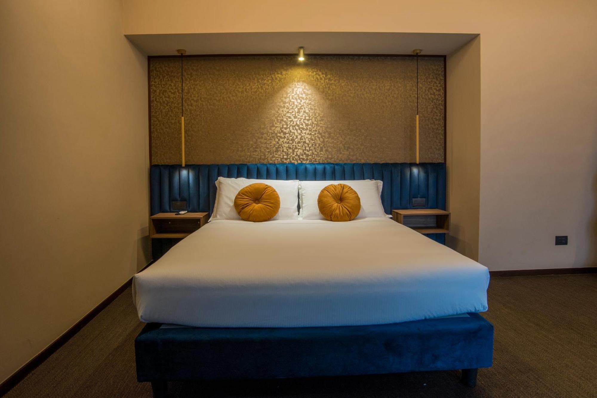 Bocca Di Leone Luxury Rom